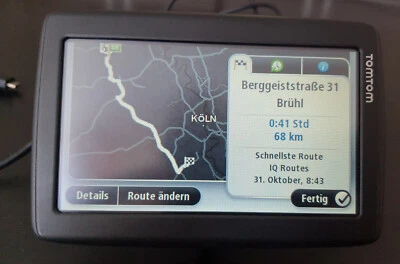 TomTom 4EN52 Z1230  Navigationsgerät 4,3" - Bild 1 von 4