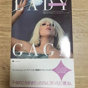 Lady Gaga Biography Book Fashion Music Art Brandon Hearst Softcover - Bild 1 von 2