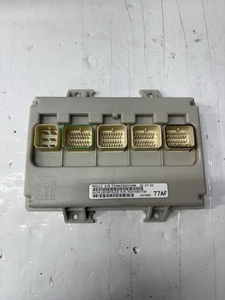 Body Control Unit BCM Fuse 03 CARAVAN TOWN & COUNTRY p04748077AF  - Picture 1 of 5