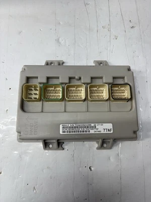 Body Control Unit BCM Fuse 03 CARAVAN TOWN & COUNTRY p04748077AF  - Image 1 of 4