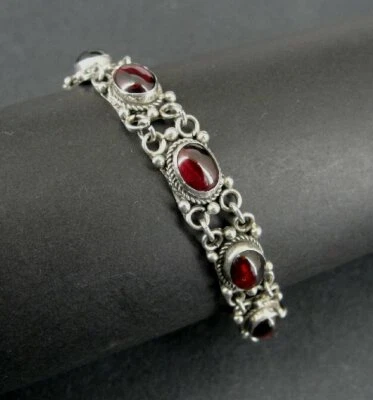 Bracelet Sterling Garnet Red Stones Silver 925 Hook Clasp Oval Links 7" Long  - Image 1 of 4