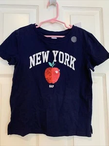 NWT GAP KIDS GIRLS T-SHIRT TOP LOGO Flip Sequins! Navy size S New York Apple - Picture 1 of 8