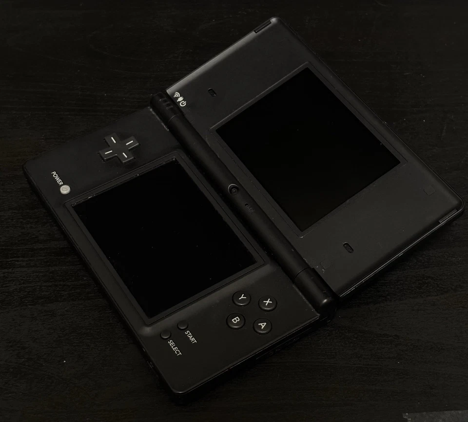 Nintendo DSi Black Handheld CLEAN Console As Is Untested No Cord - Image 1 of 3