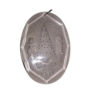 Vintage Henco 3,5" geätztes Acryl 1980 froher Weihnachtsbaumschmuck Junge Mädchen - Bild 1 von 2