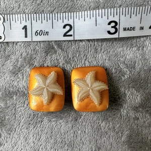 Vintage Clip On Beachy Starfish Bright Vacation Earrings Aunt Viv Core 80s - Picture 1 of 2