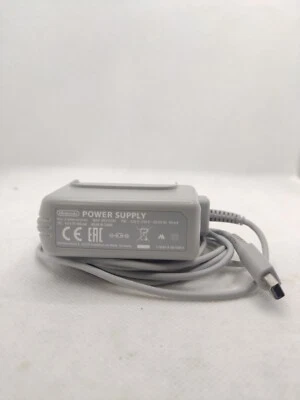 ALIMENTATORE ORIGINALE NINTENDO NEW 3DS/3DS XL/NEW 2DS/3DS/2DS/DSI Power Supply - Immagine 1 di 2
