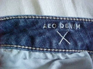 AMERICAN EAGLE OUTFITTERS WOMEN'S BLUE JEGGINGS DISTRESSED JEANS SIZE 00/24 - Picture 1 of 11