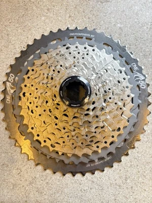 Cassette para bicicleta de montaña Shimano Deore XT CS-M8000 11 velocidades 11-50T One Up Shark Foto 1 de 3