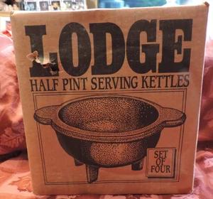 Set Of Four Lodge HP2 Cast Iron Half Pint 3-Legged Serving Bowls Kettles USA NIB - Picture 1 of 2