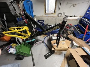 Cannondale Mountain Bike Super V 1000…Collector’s Bike In Great Condition! - Picture 1 of 6