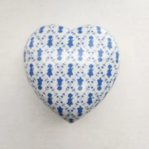 Portagioie portagioie porcellana cuore bianco blu Holly Hobbie 1980 vintage - Foto 1 di 9
