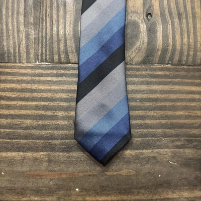 "Corbata de diseñador de seda con diseño a rayas DKNY gris negro azul 53"" 2"" de ancho" Foto 1 de 4