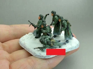 New 1/72 5PCS German Infantries Winter Snow Field Painting Plastic Model! - Picture 1 of 5