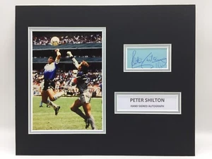 RARE Peter Shilton England Signed Photo Display + COA AUTOGRAPH MARADONA - Picture 1 of 3