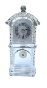 Castle Reine Quartz Desk Clock Lead Crystal - Picture 1 of 7