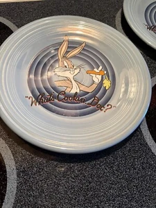 Fiesta Bugs Bunny Looney Tunes Plate  “What's Cookin Doc!” Warner Bros 1994 - Picture 1 of 3