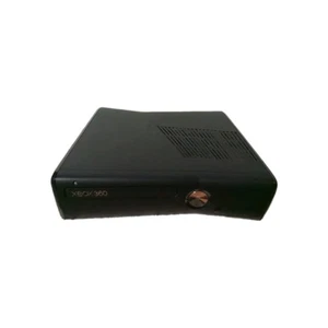 Microsoft Xbox 360 S 4GB  With 1 Controller & Games - Picture 1 of 11