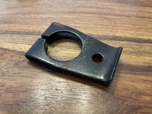 Morris Minor 1000 'new old stock' exhaust tailpipe support bracket EMM164 2F10 - Picture 1 of 4