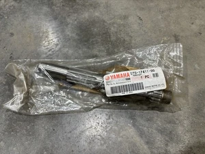 04-13 Yamaha YFZ 450 Main Axle Shaft Transmission OEM 5TG-17411-00-00 - Picture 1 of 1