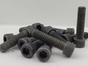 13pcs - 5/16-18x1-1/4 Hex Socket Head Cap Screws Alloy Steel Black, (8B3) - Picture 1 of 2