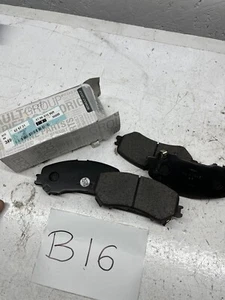 Brake Pads Set fits RENAULT KADJAR 1.6 Front 2016 on M5M460 NAPA 410601596R New - Picture 1 of 1