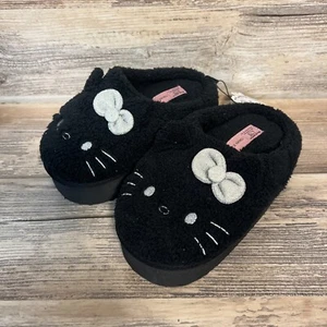 Hello Kitty x Forever 21 Black Platform Slide Slippers Size Medium New! V8 - Picture 1 of 4