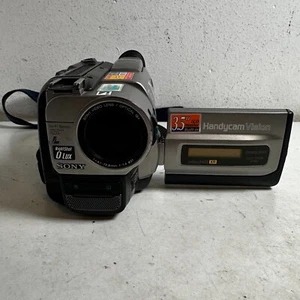 Sony CCD-TRV85 Silver 72x Digital Zoom Digital Video Camcorder - For Parts - Picture 1 of 9