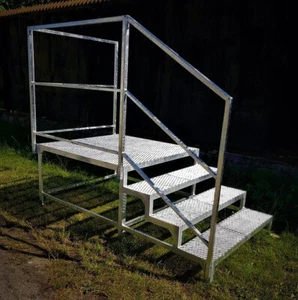 Außen Treppe 3 Stufen mit Podest 100x100 cm Breite 100 cm H:80 cm verzinkt Stahl - Bild 1 von 14