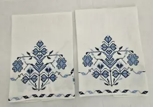 Toalla de té vintage floral bordada a mano pequeña punto de cruz punto pequeño - Imagen 1 de 12