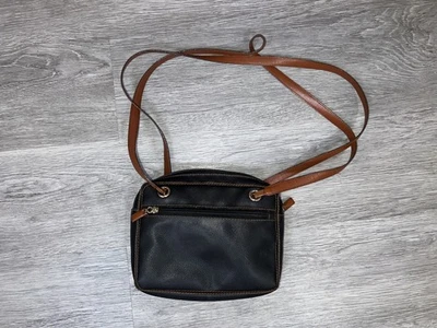 Bolso de Hombro Vintage Bottega Veneta Marco Polo Recubierto de Cuero Pvc. Foto 1 de 4