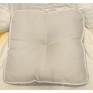 18" Gray patio cushion - Picture 1 of 4
