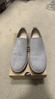 Mocasines para mujer UGG gris gamuza talla 6,5 Foto 1 de 4