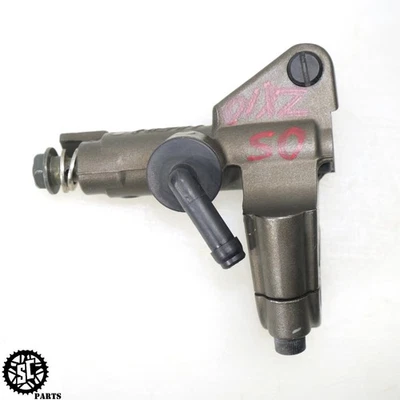 04 05 CILINDRO MAESTRO FRENO DELANTERO KAWASAKI NINJA ZX10R Foto 1 de 4