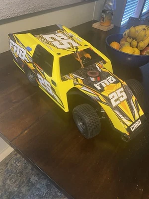 traxxas modificado Foto 1 de 4