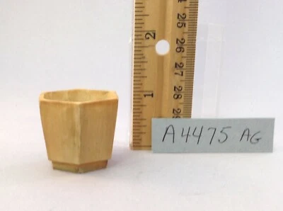 FALCON MINIATURES Dollhouse miniature 1/12th scale aged resin hexagon planter A4475