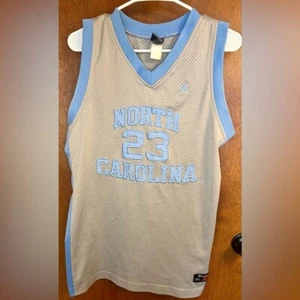 Vintage North Carolina Tarheels Michael Jordan #23 Boys Sz XL 20 Jersey - Picture 1 of 4