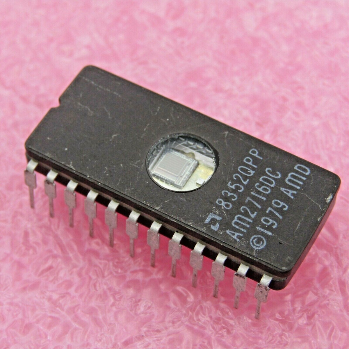 15pcs M2716-1f1 M2716 M2716f1 Dip-24 High Quality Original In Stock Nmos 16k 2k X 8 Uv Eprom Ic - Foto 2