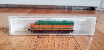 N SCALE MODEL POWER FA-2 DIESEL LOCOMOTIVE #310A GREAT NORTHERN RAILROAD GN 7533 - Image 1 of 3