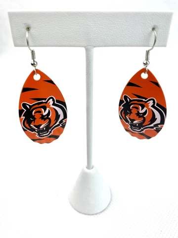 NFL Cincinnati Bengals Zoom Logo Women’s Vintage Teardrop Spinner Hook Earrings Cover