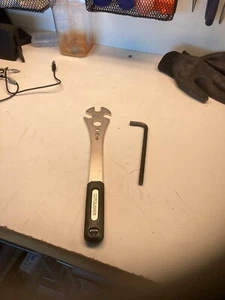 Bike Pedal Wrench, Bicycle Pedal Removal Tool with Extra Long Handle - Picture 1 of 9