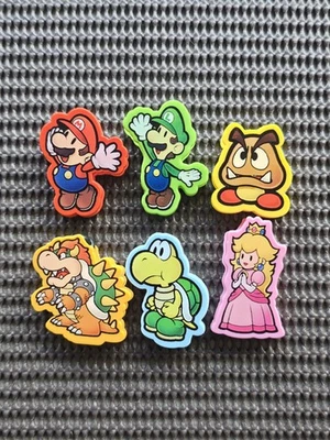 Nintendo WII Papel Mario Clip Insignia Marcador SET 6 Pedido Previo NES GB Raro Promo  Foto 1 de 4