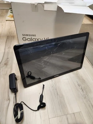 Samsung Galaxy View SM-T670 32 GB, Wi-Fi, 18.4 in -Damaged Screen - Image 1 of 4
