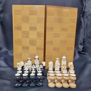 Juego de ajedrez vintage de hueso y madera de púlpito español México con tablero de caja de madera - Imagen 1 de 24