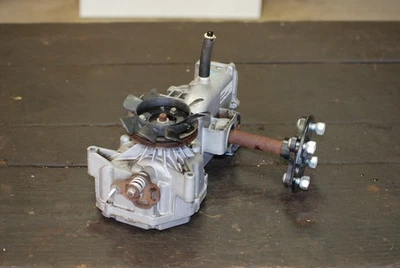 Transmisión izquierda Dixon ZTR 4515B LH 5751 Hydro Gear 312-2400L Foto 1 de 4