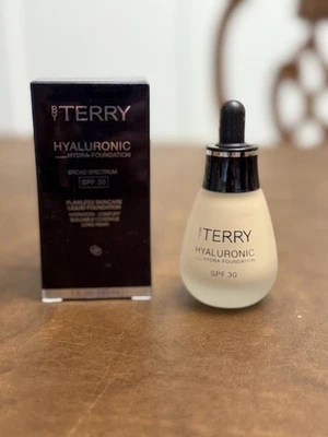 By Terry Hyaluronic Hydra Foundation Flawless Skincare ~ 200W Warm Neutral  - Image 1 of 4