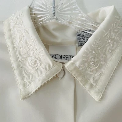 Vintage! Koret Women's Size 10 Ivory Cottagecore GrandmaCore Button Up Shirt Top - Image 1 of 4