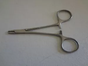 Derf Needle Holder 4.75" German Stainless Steel CE Surgical - Picture 1 of 2