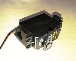 Servo Holders Universal Servo Halter - RC Futaba Sanwa Kraft Acoms Vintage - Picture 1 of 2