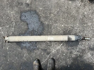Kardanwelle hinten Nissan Navara D40 2.5 Bj 2010-15 Auto - Bild 1 von 7