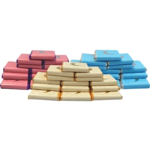 Paquete de cuadrados de chocolate con leche (90 piezas) - crema, azul y rosa - Imagen 1 de 1